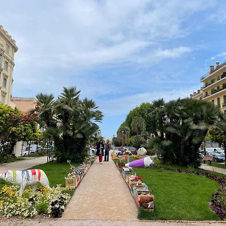Menton Centre Vue Imprenable Sur Mer Et Jardin Bioves Buitenkant foto